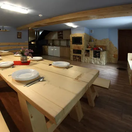 Domek Pod Howyzem Apartament 4 *
