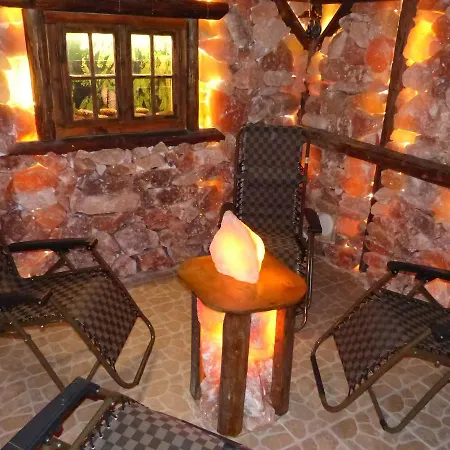 Шале Domek Pod Howyzem Apartament 4 *